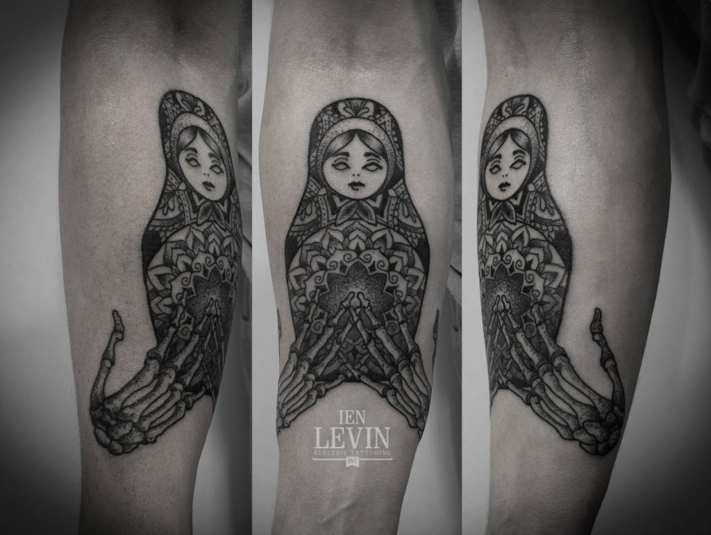 52b9d0ee5113bien_levin-101113-sqm-tattoo-0010